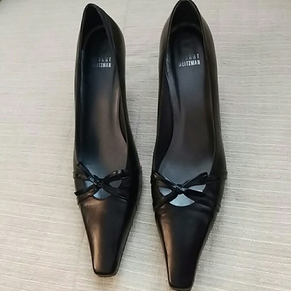 Stuart Weitzman Shoes - Stuart Weitzman (Sz 8.5) kitten heel pumps